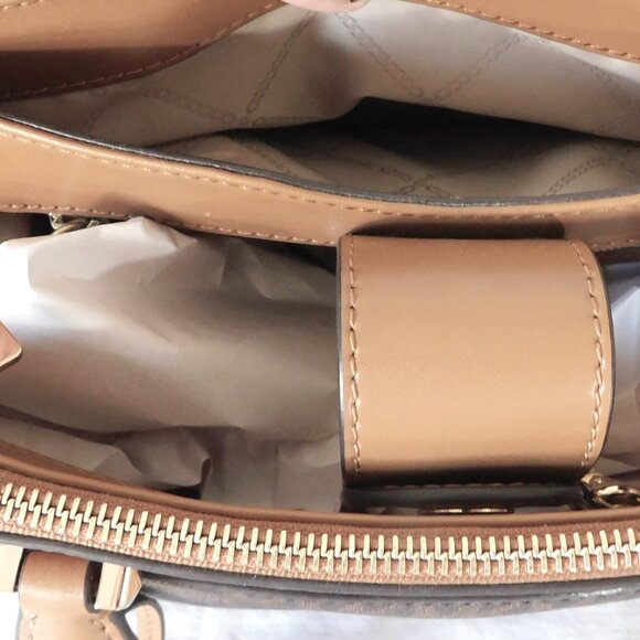 Medium Michael Kors Signature Brown & Camel Leather Tote Handbag Purse - Picture 11 of 15